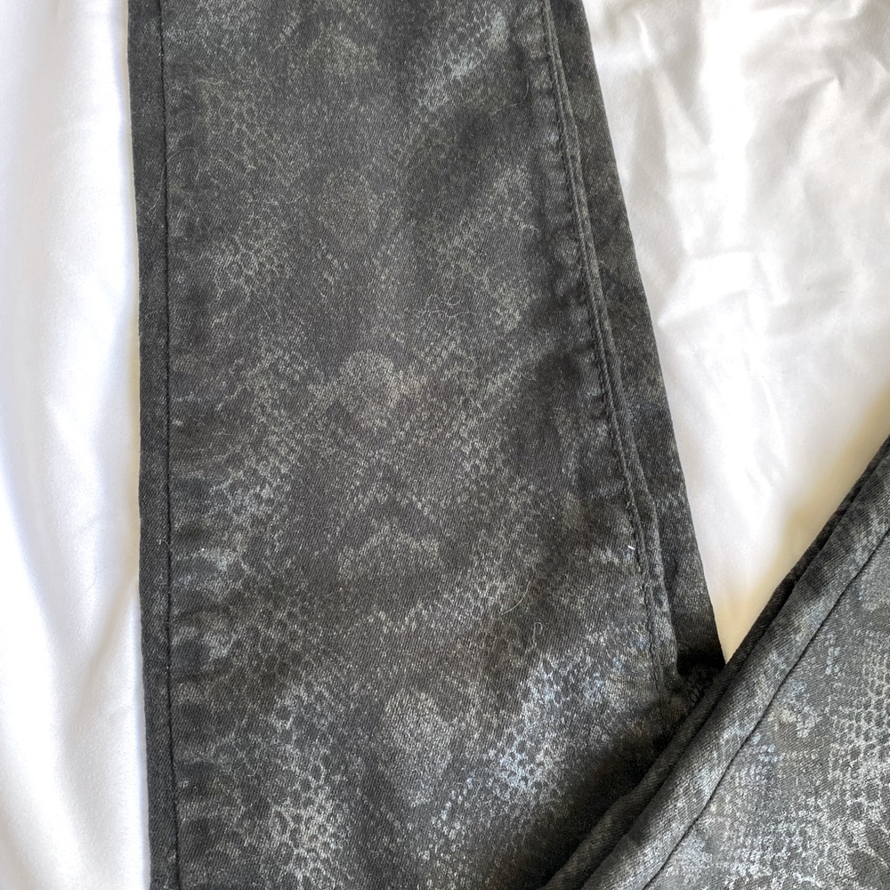 Faux snake skin pattern black skinny jeans